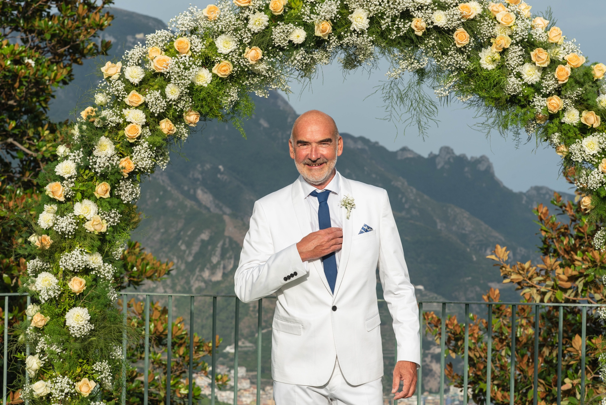 civil-wedding-ceremony in ravello