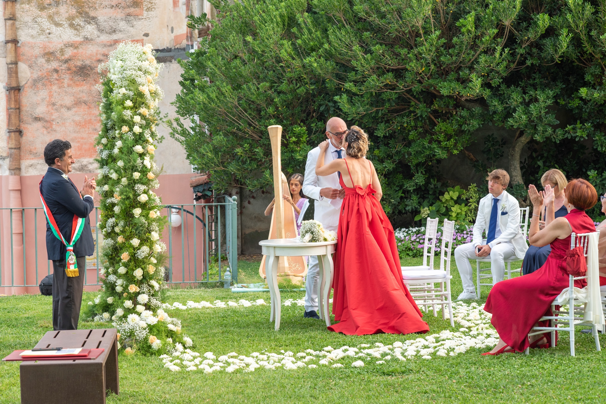 civil-wedding-ceremony in ravello