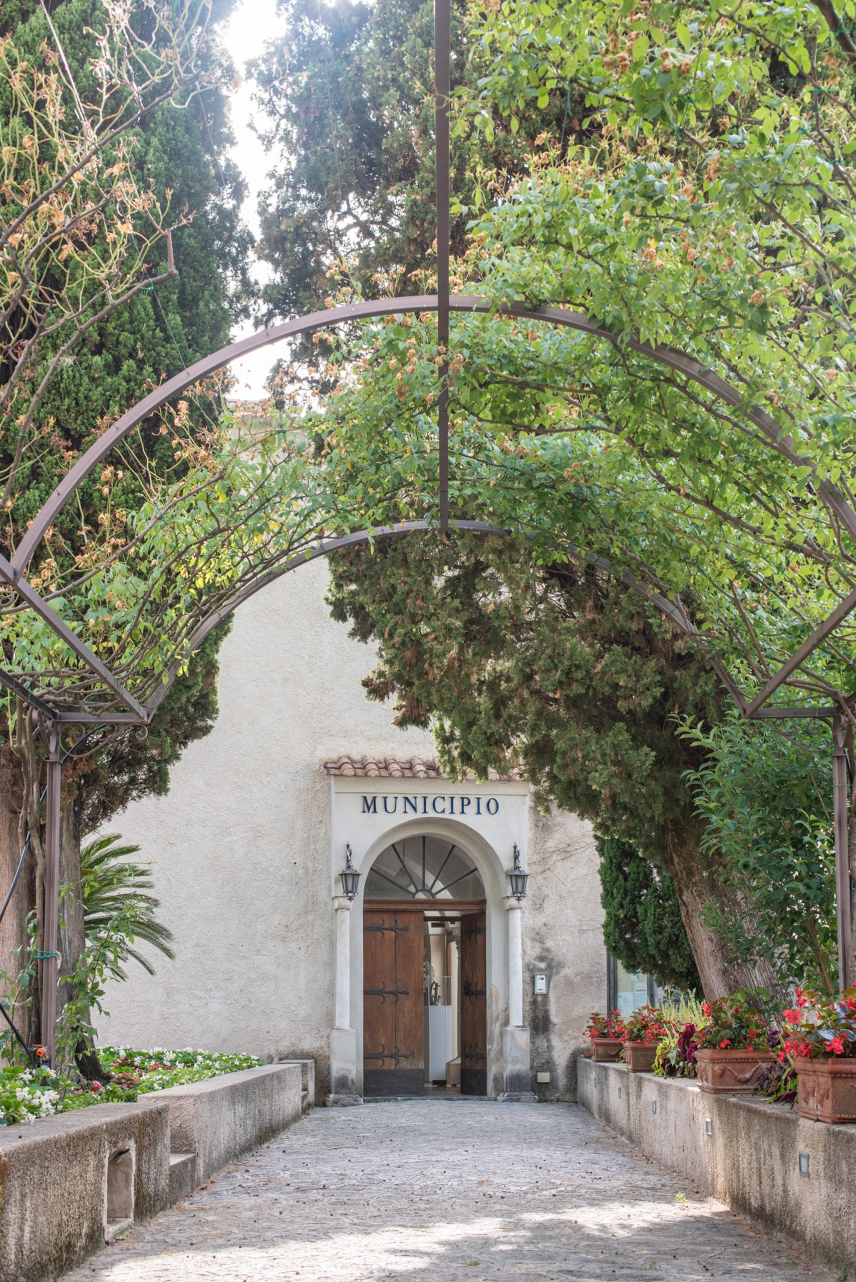 civil-wedding-ceremony in ravello