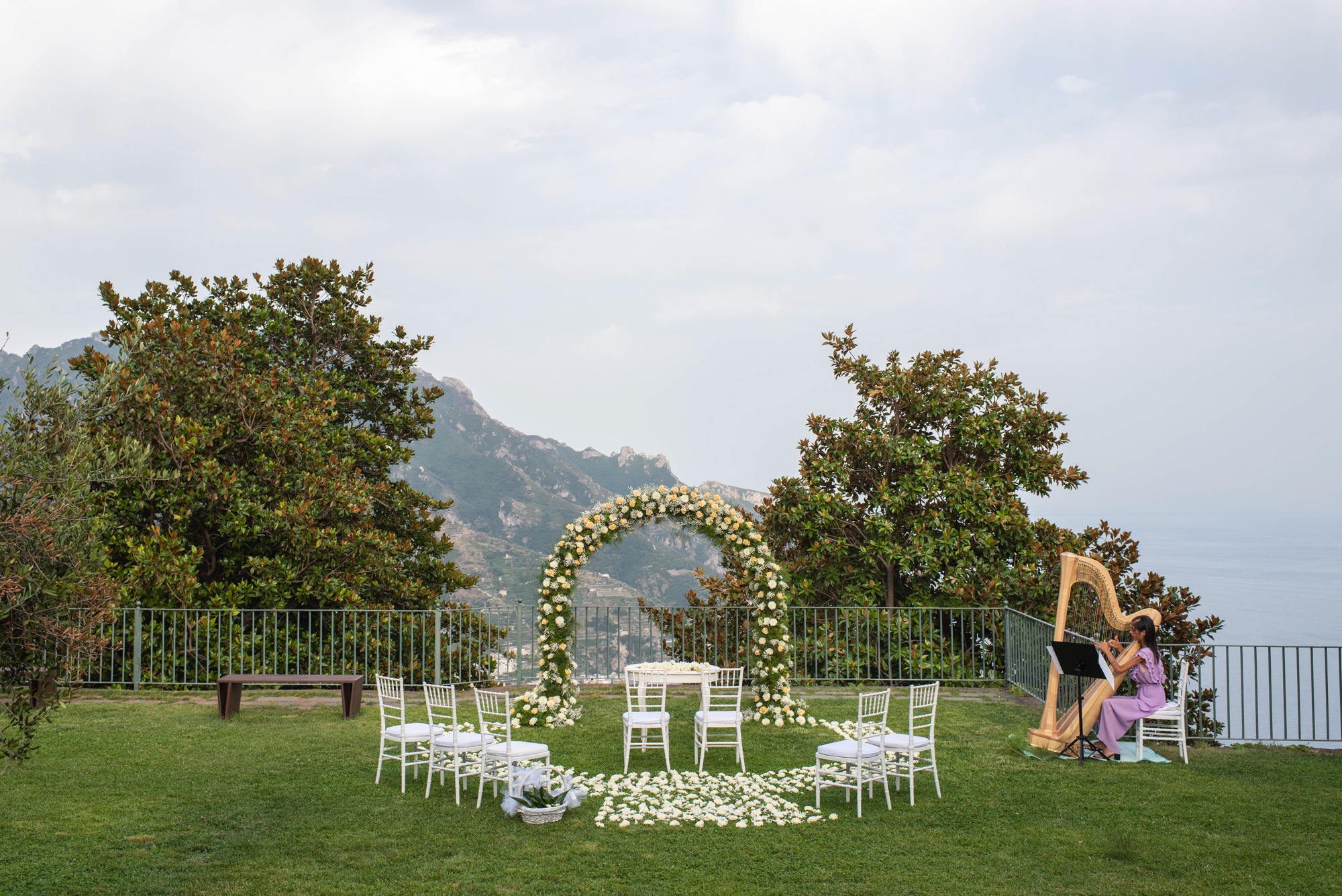 civil-wedding-ceremony in ravello