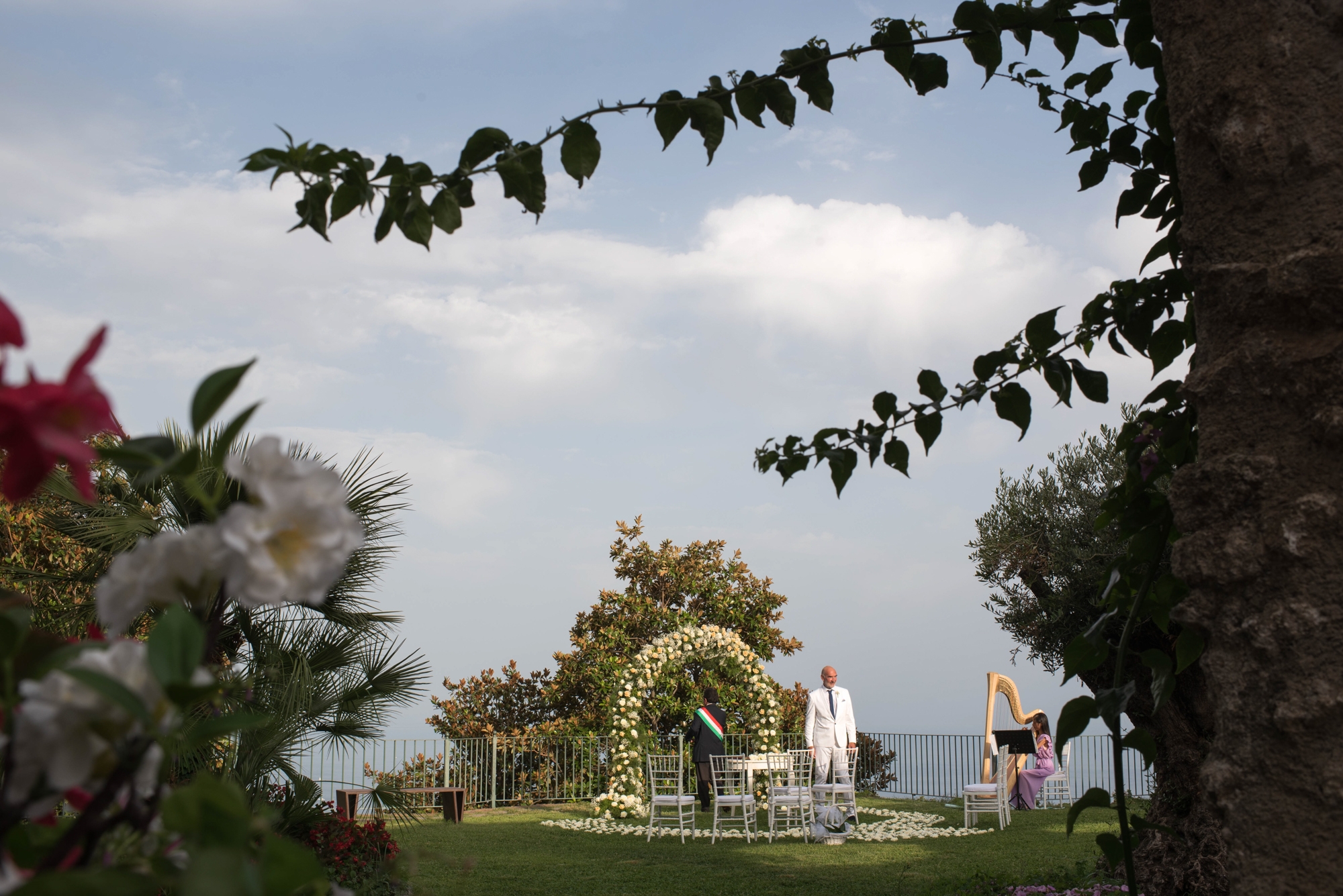 civil-wedding-ceremony in ravello