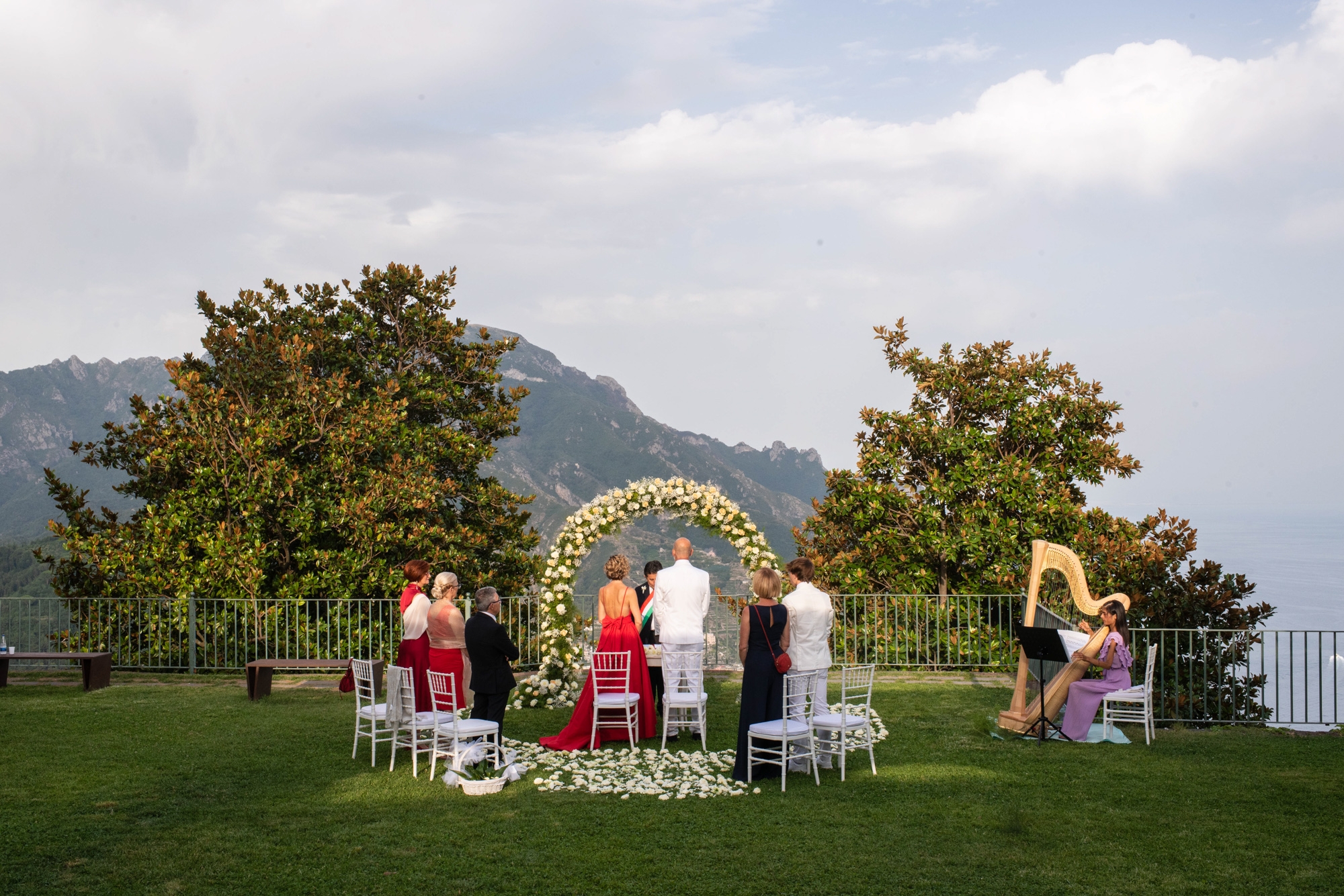 civil-wedding-ceremony in ravello