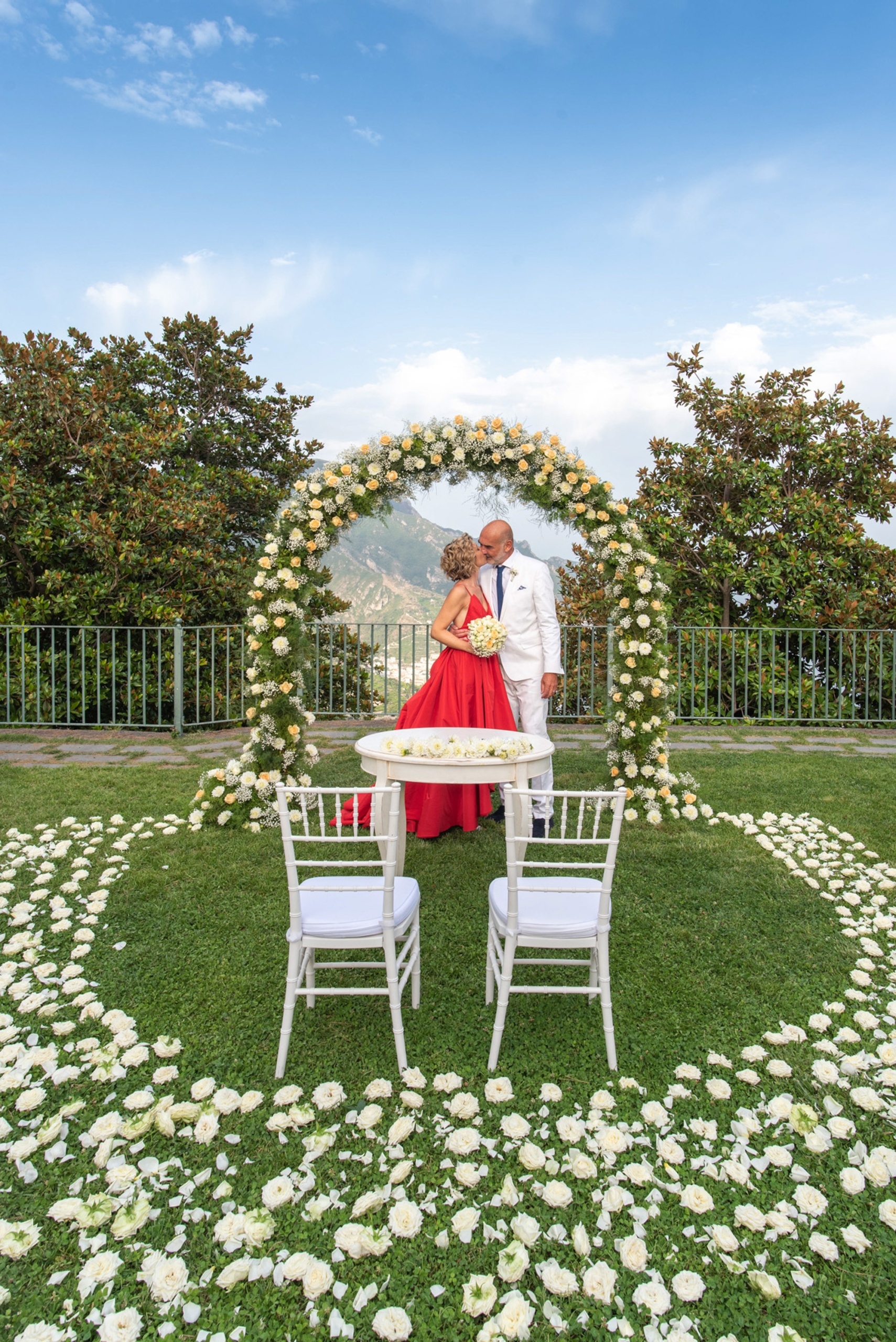 civil-wedding-ceremony in ravello